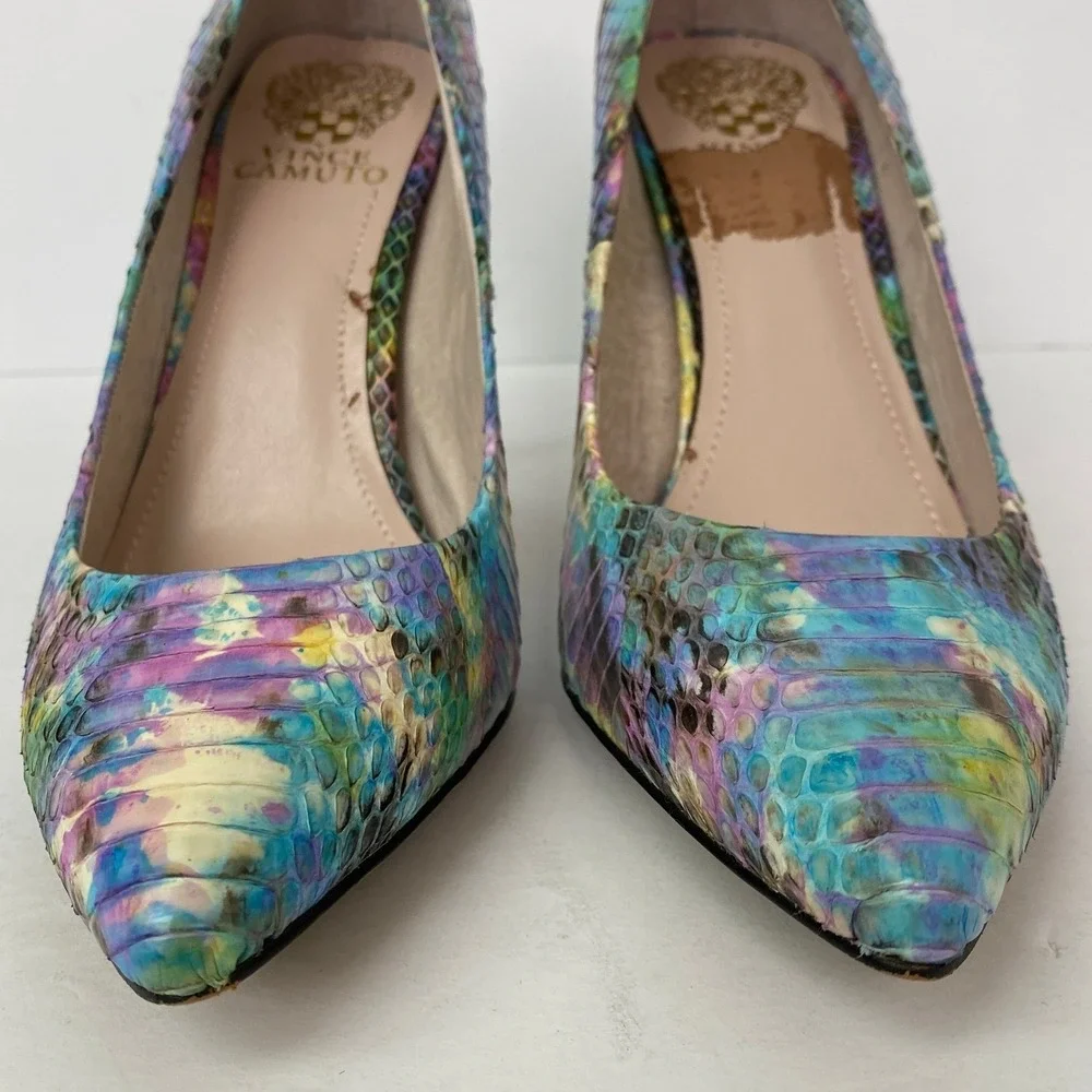 Vince Camuto, Hallee Snakeskin Blue Purple Painted Leather Pumps Size 8.5 Multi